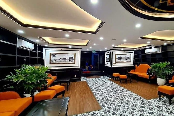 Sea Octopus: 7-Hour Cruise Exploring the Limestone Wonders of Halong Bay photo 4