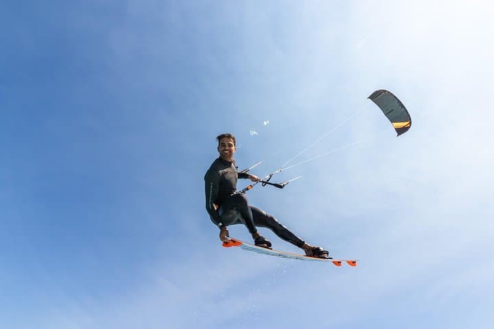 Learn Kiteboarding and Wingfoiling in Cape Town: Private Lessons at Blouberg and Langebaan