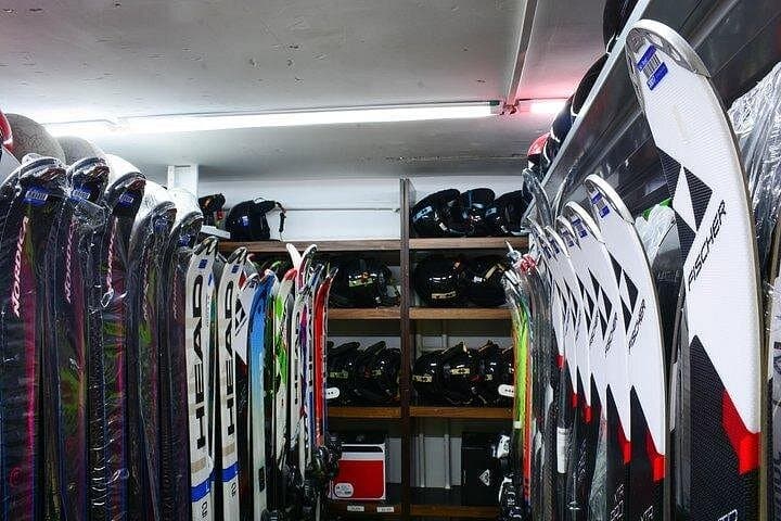 Bansko Ski and Snowboard Rental — Daily Equipment Hire in Pirin