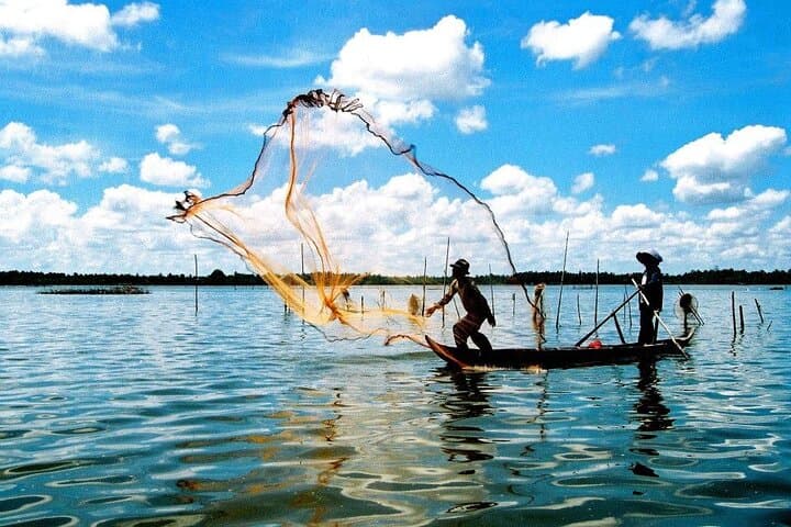 Hoi An Basket Boat Tour: Cam Thanh Water Coconut Forest and Crab Fishing photo 4