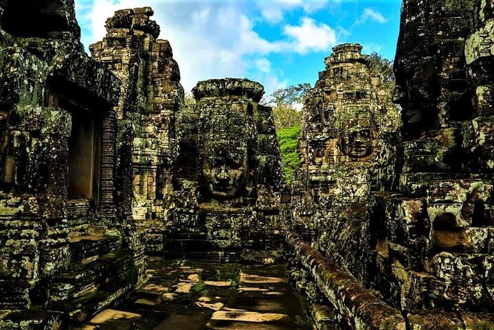 4-Day Private Angkor Exploration: Sunrise at Angkor Wat, Ta Prohm & Tonlé Sap photo 5