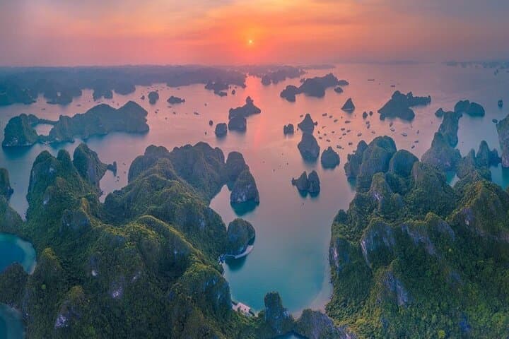 Halong Bay 6-Hour Day Cruise: Kayak, Sung Sot Cave & Titop Island photo 1