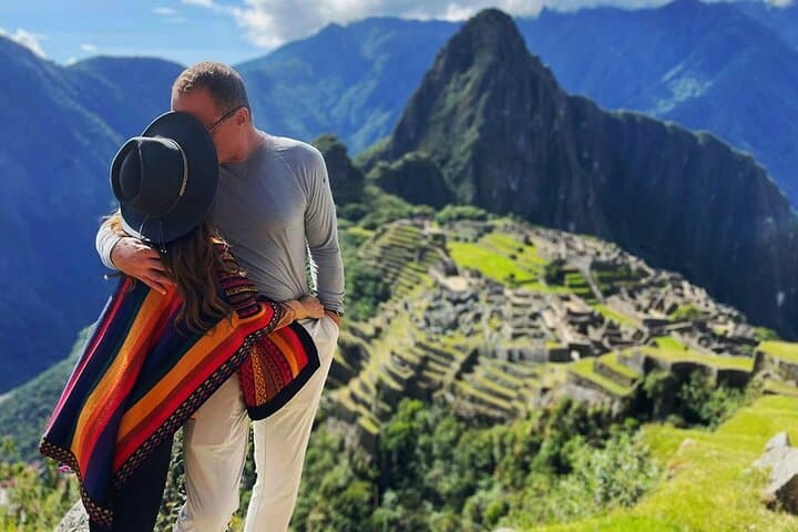 Two-Day Sacred Valley & Machu Picchu Tour: Inca Highlights from Cusco