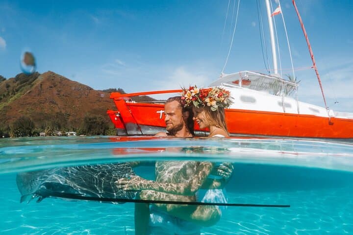 Moorea Full-Day Snorkel and Sunset Cruise on the Catamaran Taboo