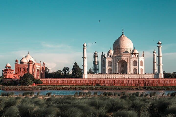 Day Trip to the Taj Mahal on Gatimaan Express from Delhi photo 2