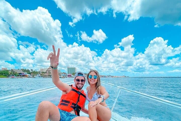 Clearboat Tour in Cancun: Nichupté Lagoon & Reef Snorkel with Drinks