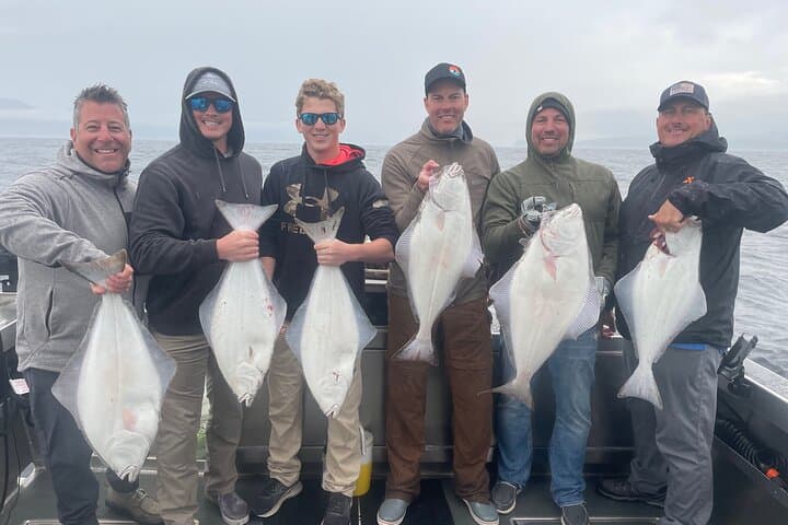Private Half-Day Halibut Fishing in Ketchikan — Charter Guide photo 3