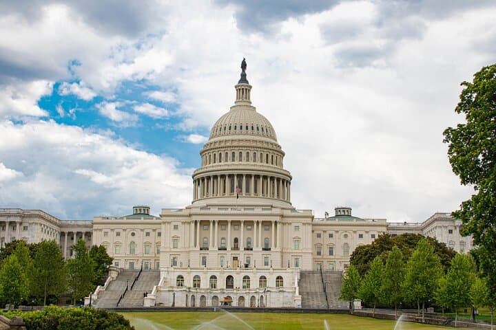 4-Day East Coast Tour: New York, Washington DC & Niagara Falls