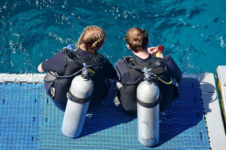 Discover Scuba Diving in Roatan — Private Upachaya Intro Dive with Transfer photo 2