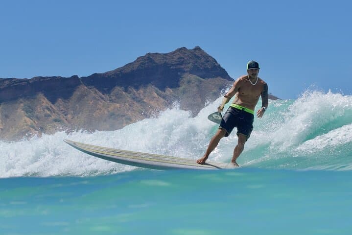 Waikiki Surfing Lessons: 75-Minute Beginner Surf Class in Honolulu