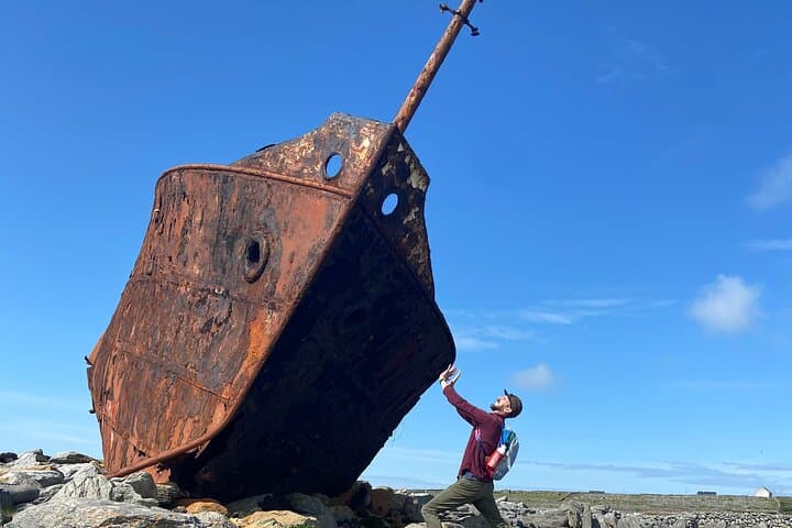Inisheer Bike Tour from Doolin: Aran Islands Day Trip with Tea & Scones photo 3