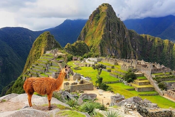 2-Day Sacred Valley and Machu Picchu Excursion — Train to Aguas Calientes & Guided Machu Picchu Visit photo 3