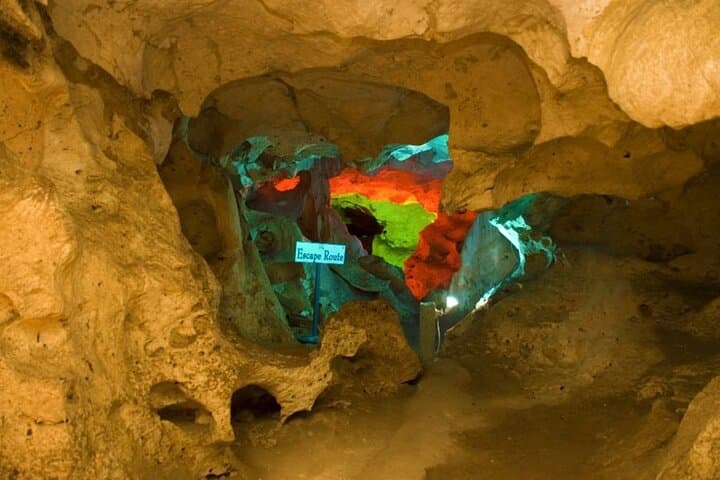 Green Grotto Caves & Dunn's River Falls Combined Tour from Montego Bay photo 2