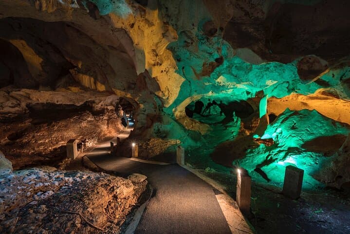 Green Grotto Caves & Dunn's River Falls Combined Tour from Montego Bay photo 3