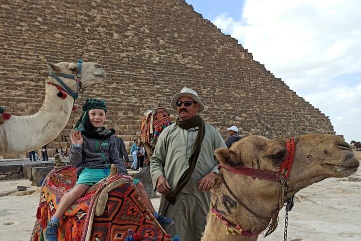 Two-Day Private Cairo Tour From Hurghada: Pyramids, Museum and Saqqara