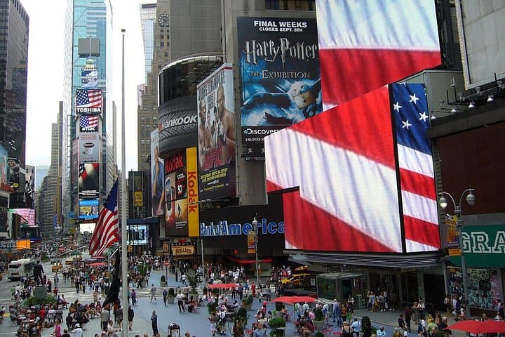 Private Guided Tour of Midtown Manhattan and Times Square — 2-Hour Midtown Highlights photo 4