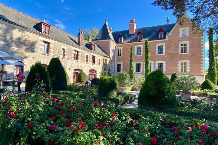 2-Day Loire Valley Castles Private Tour with Wine Tastings from Paris photo 2
