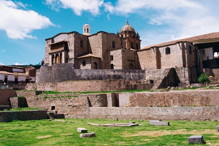 4-Day Deluxe Cusco and Machu Picchu Tour with 4-Star Hotels photo 2