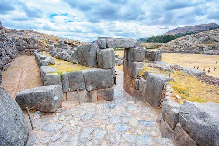 4-Day Deluxe Cusco and Machu Picchu Tour with 4-Star Hotels photo 4