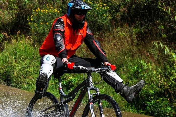 3-Day Inca Jungle Adventure: Biking, Rafting & Machu Picchu Hike photo 3