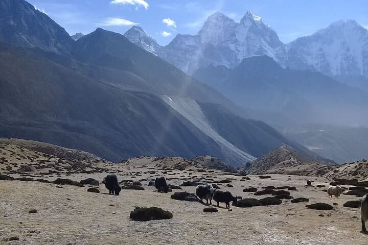 15-Day Private Everest Base Camp Trek from Kathmandu — EBC Itinerary & Practical Guide photo 3