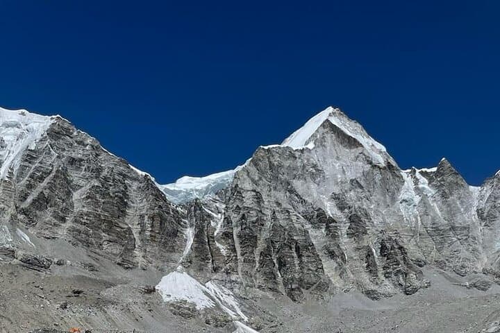 15-Day Private Everest Base Camp Trek from Kathmandu — EBC Itinerary & Practical Guide photo 4