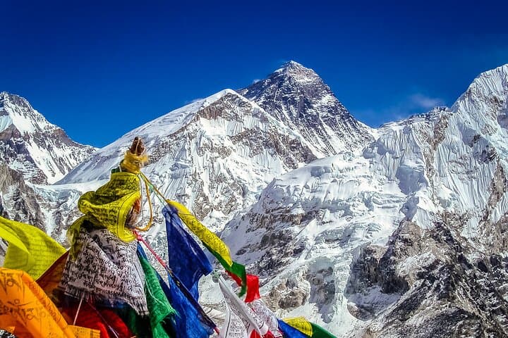7-Day Everest Base Camp Trek with Helicopter Return — Rapid High-Altitude Adventure photo 5