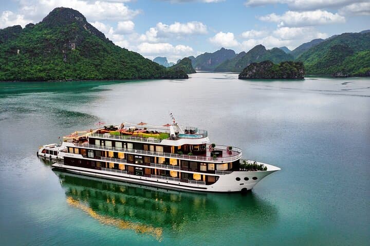 Lan Ha & Halong Bay: Dora Cruise 2-Day Luxury Itinerary