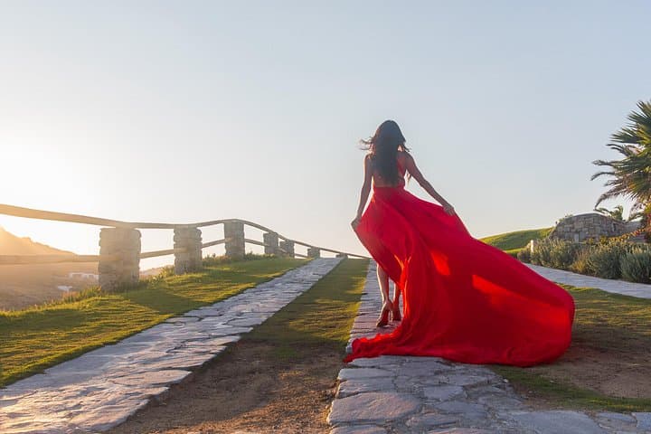 Strike a Pose: Private 2.5‑Hour Fashion Photoshoot in Mykonos Town photo 2