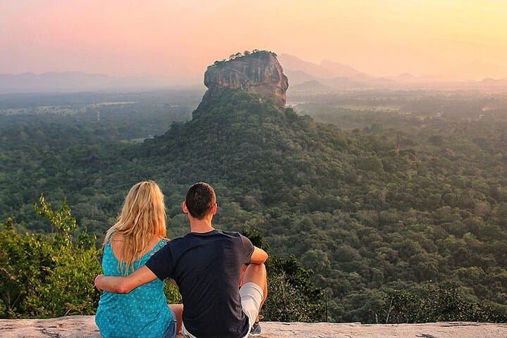 Simply Sri Lanka: 8-Night Cultural and Wildlife Road Trip from Negombo photo 3