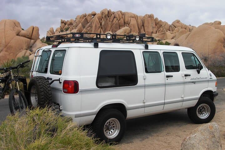 Joshua Tree Scenic Hummer Tour: Giant Boulders, Fault Lines & Desert Views photo 3