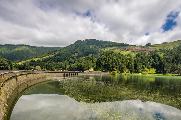 Sete Cidades Volcano Private Tour: Caldera Lakes, Viewpoints & Azorean Lunch photo 6