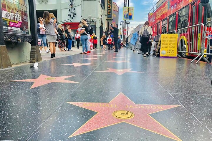 Explore Los Angeles: A VIP Spanish Tour from Las Vegas photo 3