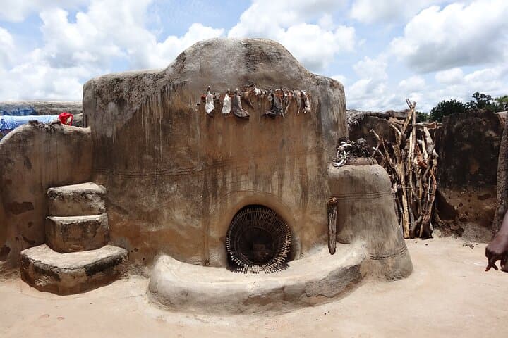 9-Day Ghana Wildlife & Culture Tour — Mole National Park, Ashanti and Cape Coast Highlights photo 5