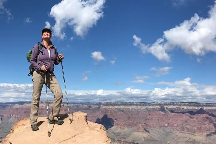 Private Grand Canyon Rim-to-Canyon Hike with El Tovar Lunch photo 4
