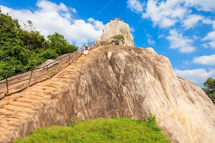 4-Day Sigiriya, Anuradhapura & Polonnaruwa Tour with Minneriya Safari photo 4