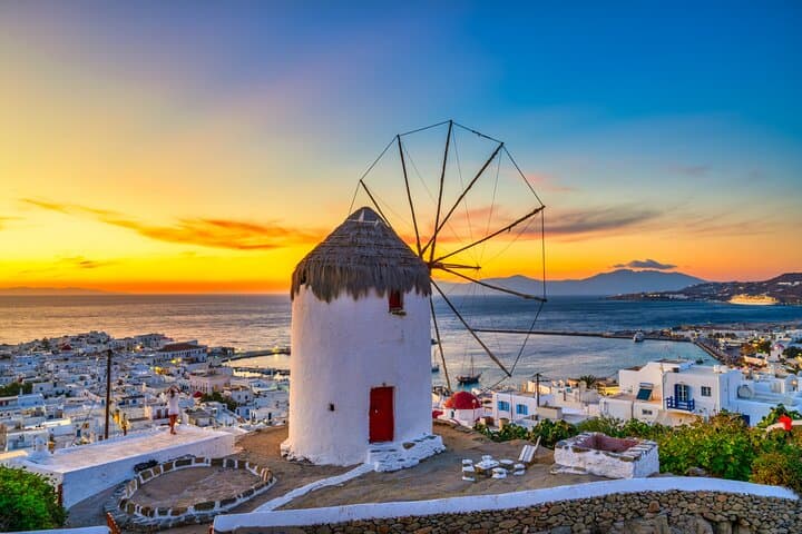 Private Mykonos Walking Tour: Windmills, Little Venice & Local Stories photo 4