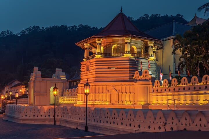 Ultimate 4-Day Cultural and Hill Country Tour of Sri Lanka (Kandy & Nuwara Eliya) photo 6