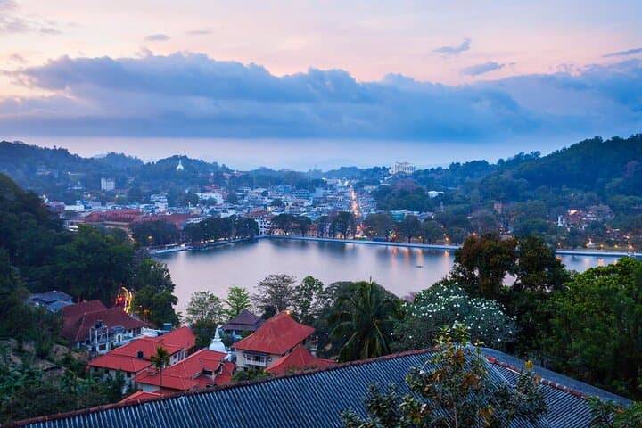 Ultimate 4-Day Cultural and Hill Country Tour of Sri Lanka (Kandy & Nuwara Eliya) photo 4