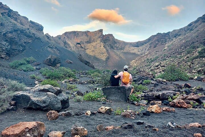 Timanfaya Volcano Trek: El Cuervo Circular Hike & Canarian Sunset Aperitif