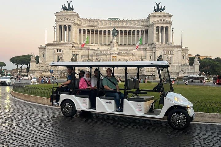 Rome by Golf Cart: Private 2–3 Hour Eco-Friendly City Highlights Tour