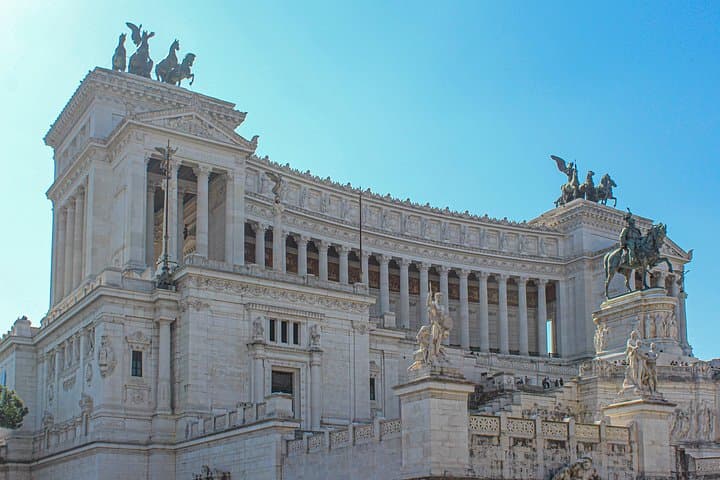 Rome by Golf Cart: Private 2–3 Hour Eco-Friendly City Highlights Tour photo 2