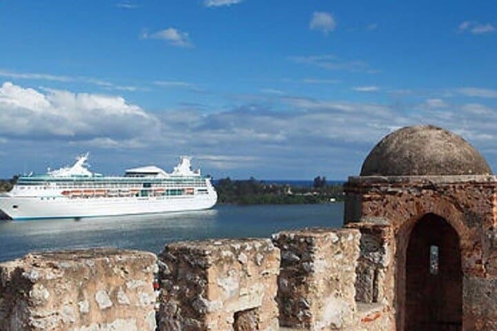 Santo Domingo: Full-Day Colonial Tour with Lunch and Los Tres Ojos photo 4