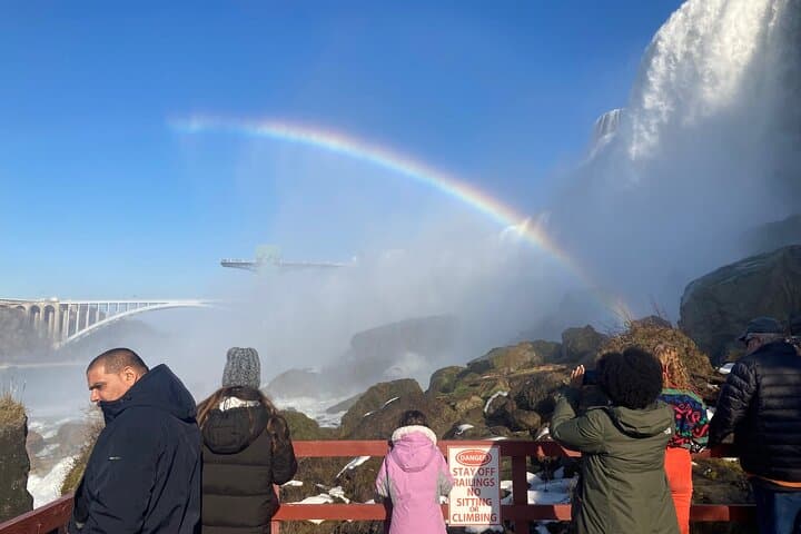 Incredible Wonder Tour: See Both Sides of Niagara Falls (Canada & USA) photo 5