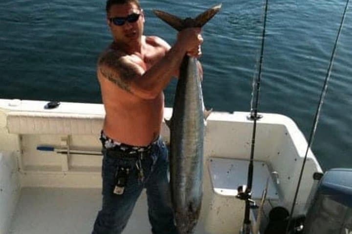 6-Hour Cartagena Fishing Charter — Sailfish, Tuna & Isla Stops photo 3