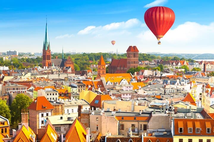 Discover Torun: Private Walking Tour to Copernicus House, Gingerbread Museum & Teutonic Ruins photo 6