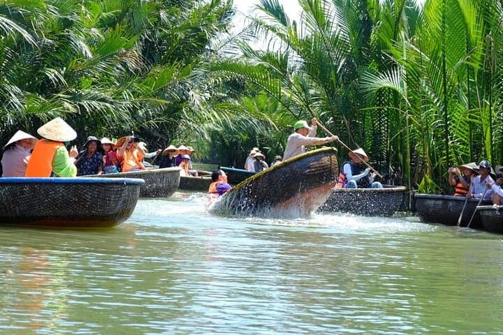Hoi An Eco Basket Boat and Bicycle Tour with Vietnamese Set Menu photo 6