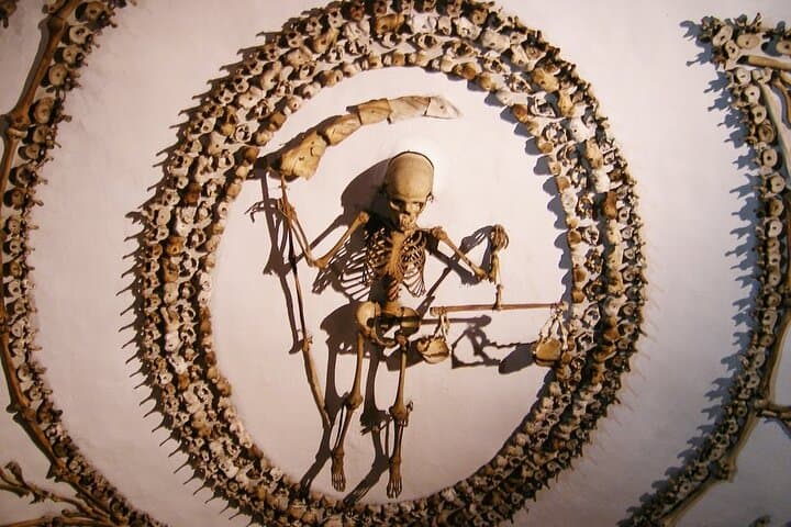 Capuchin Crypt & Treasures of Rome: Small-Group Walking Tour photo 2
