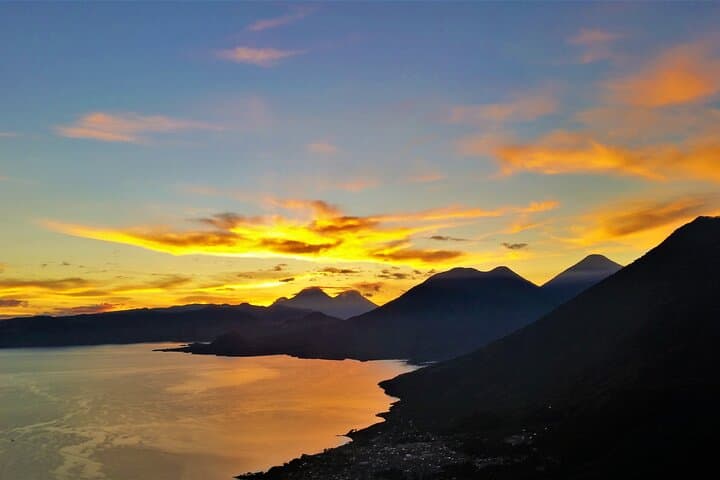 Hiking Indian Nose (Mayan Face) at Lake Atitlán — Sunrise Views from San Pedro