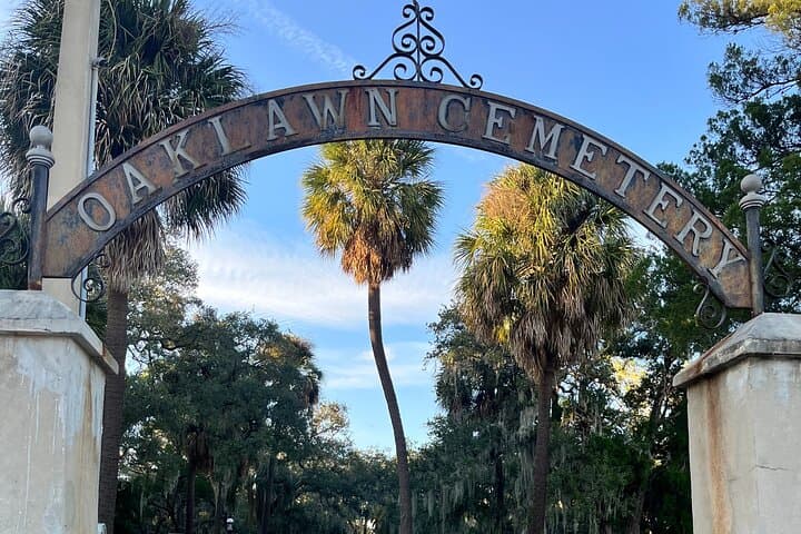 Downtown Tampa Historic Walking Tour: Fort Brooke, Plant Hall & Riverwalk photo 2